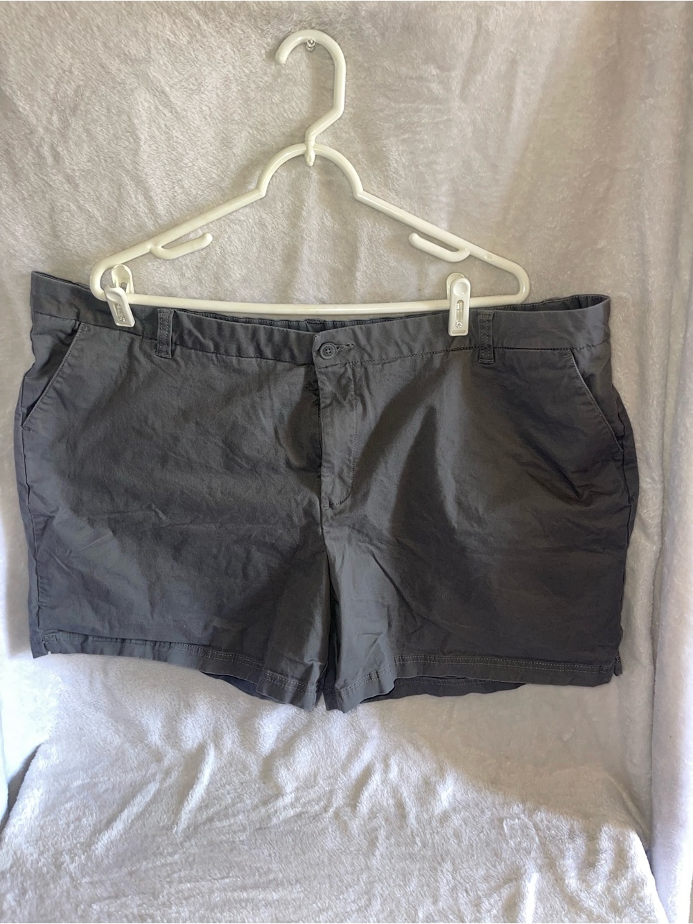 Magellan Size 24 W Women's Charcoal Gray Chino Shorts